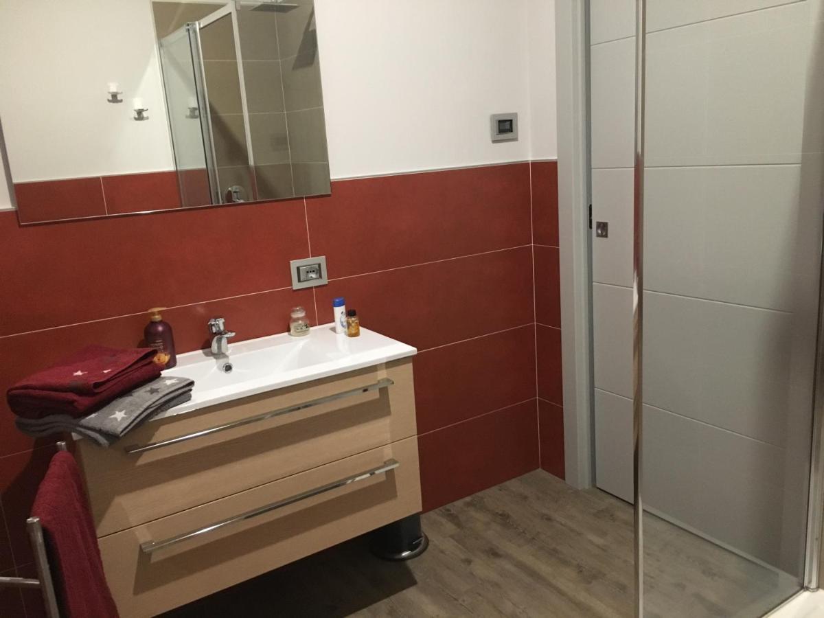 B&B Arcobaleno Longone al Segrino Exterior photo